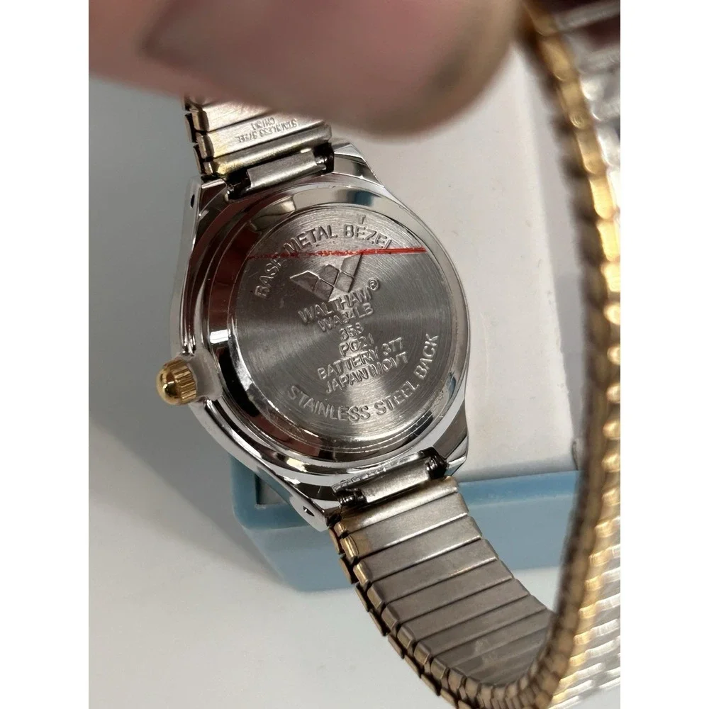Waltham WA34LB‎ Gold Tone & Silver Tone Quartz Watch W/ Stretch Band & Box